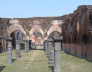 Pandua Bari Mosque