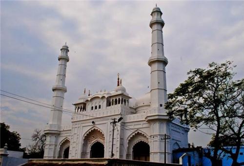 AURANGZEB S MOSQUE