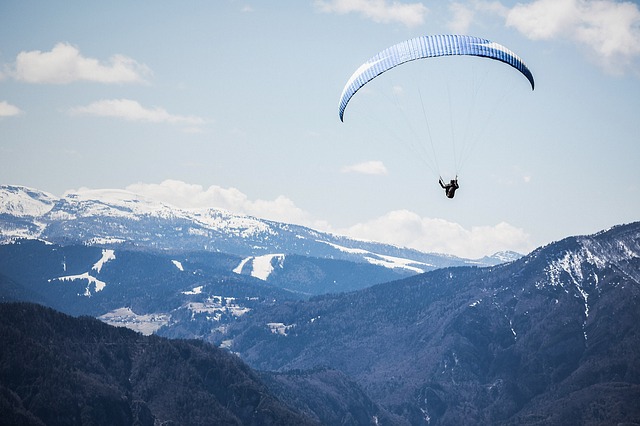 Paragliding Leh