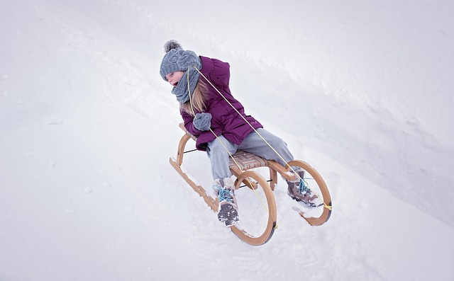 Tobogganing in Kufri