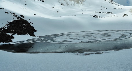 Bhrigu Lake