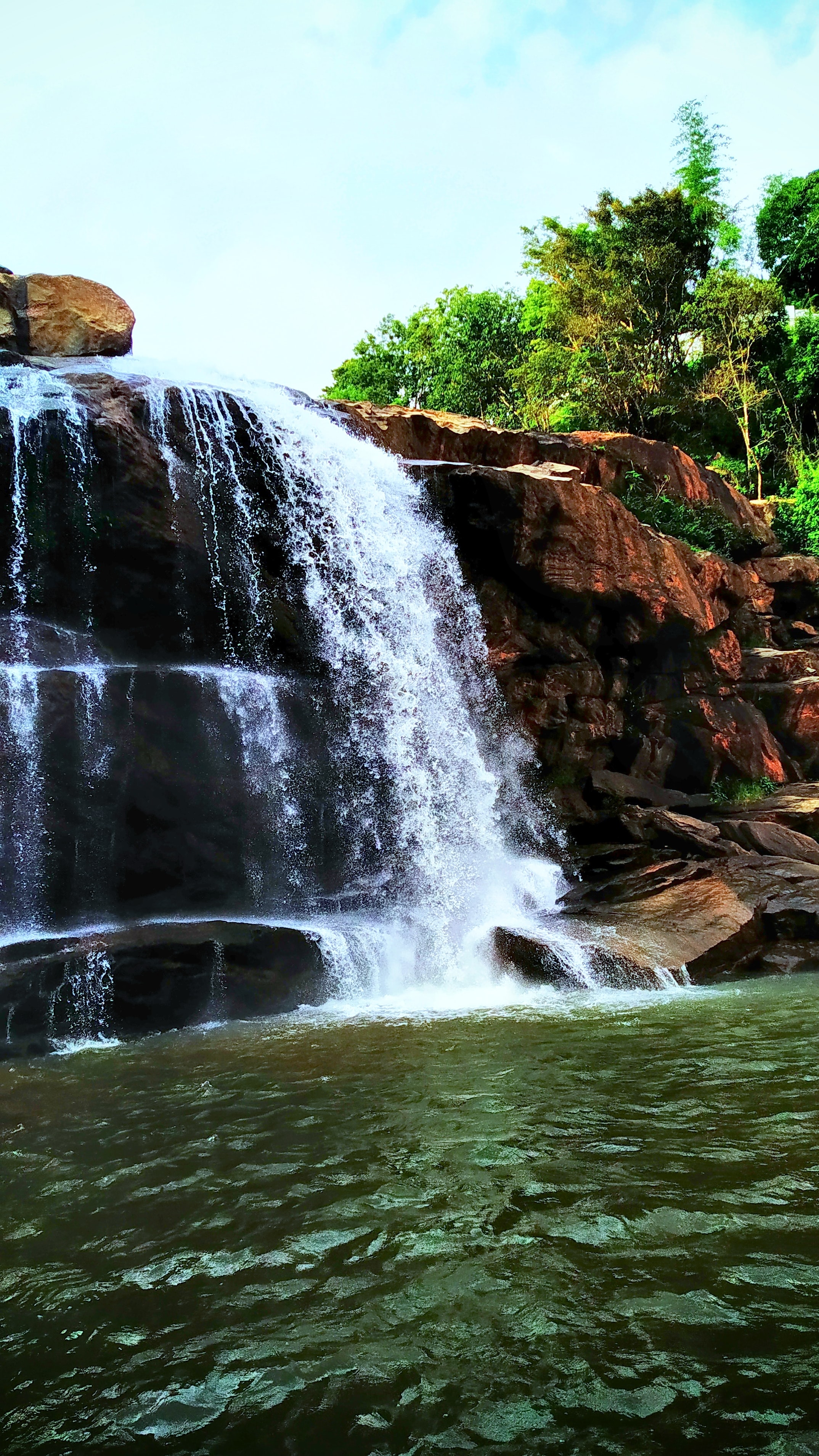 Thoovanam Falls